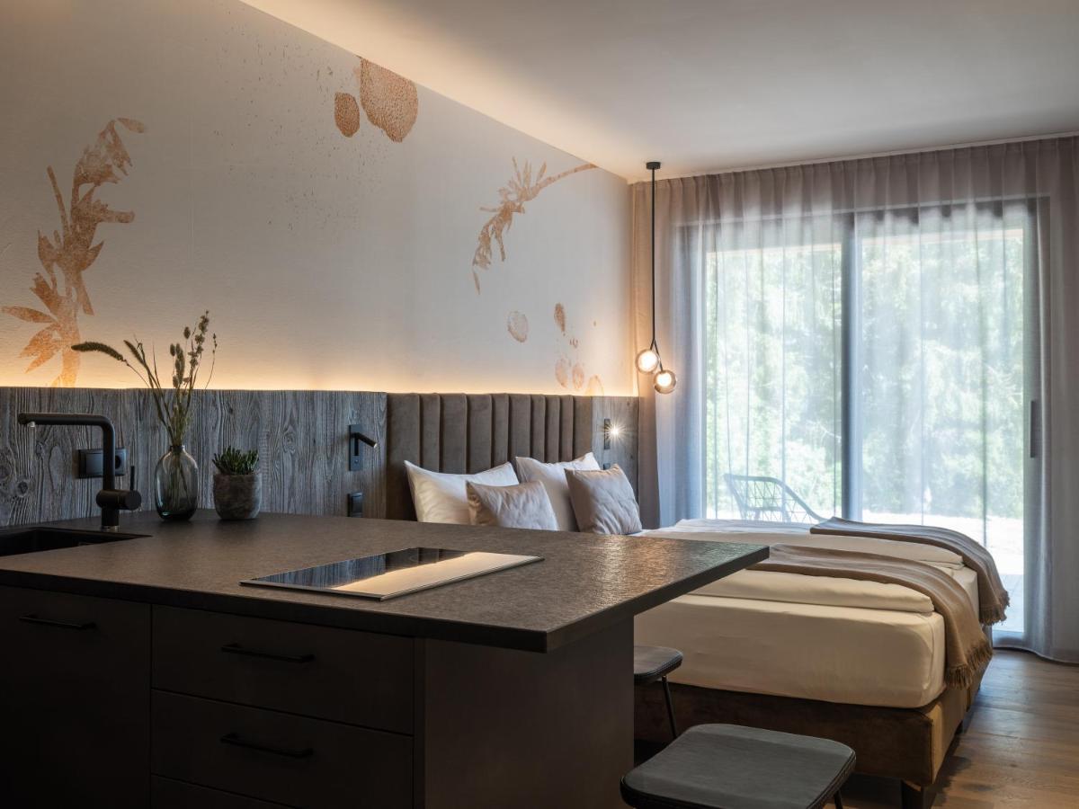 Arieshof Castell Apartment San Lorenzo di Sebato Bagian luar foto