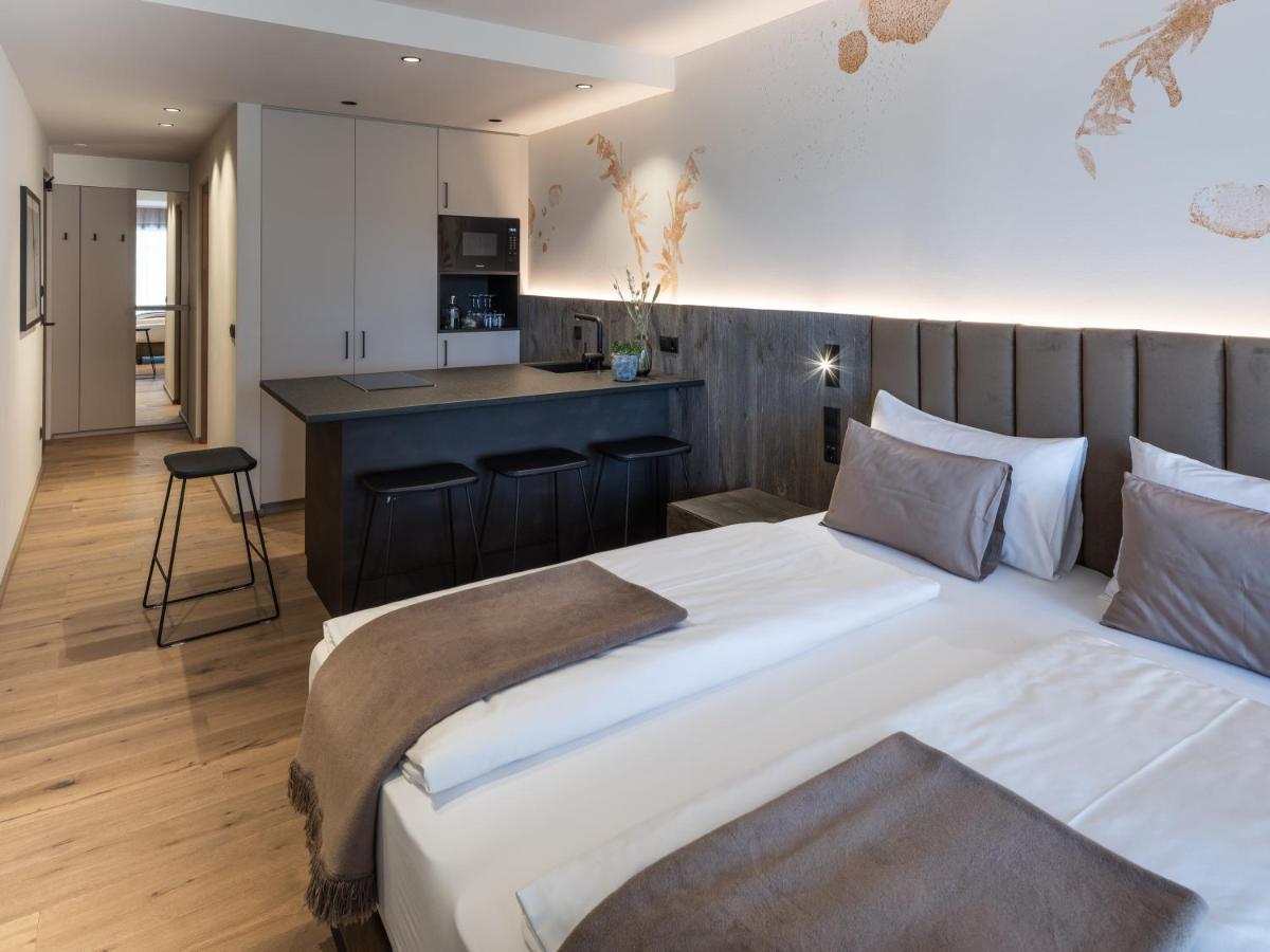 Arieshof Castell Apartment San Lorenzo di Sebato Bagian luar foto