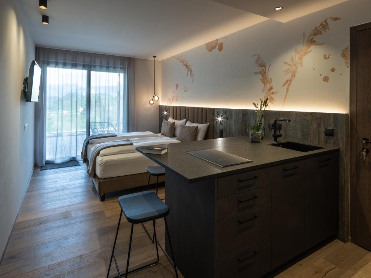 Arieshof Castell Apartment San Lorenzo di Sebato Bagian luar foto