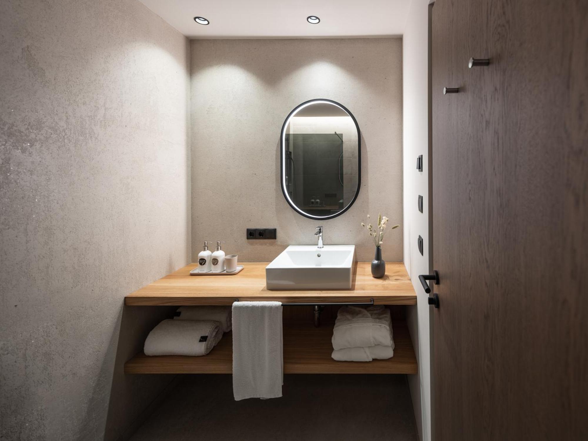 Arieshof Castell Apartment San Lorenzo di Sebato Bagian luar foto